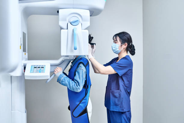 Best Tooth Infection Emergency Dentist  in Hampton Manor, NY